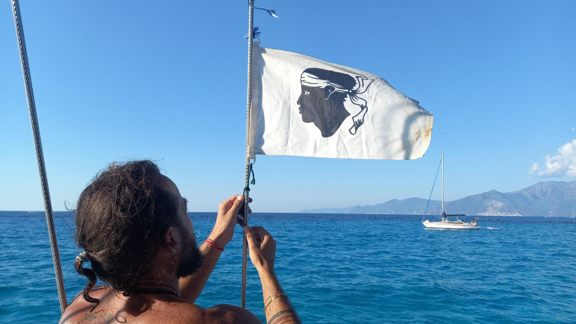 tour in barca Capraia e Corsica